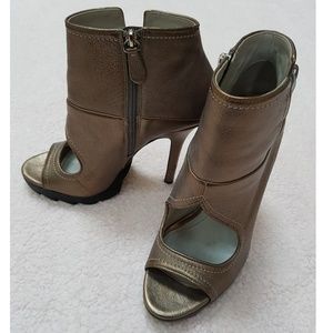 Camilla Skovgaard Peep-Toe Booties Sz. 7.5